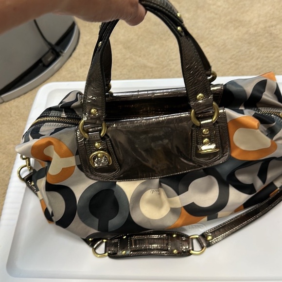 Coach Madison Graphic Op Art C Orange Black Grey Purse - Picture 2 of 4